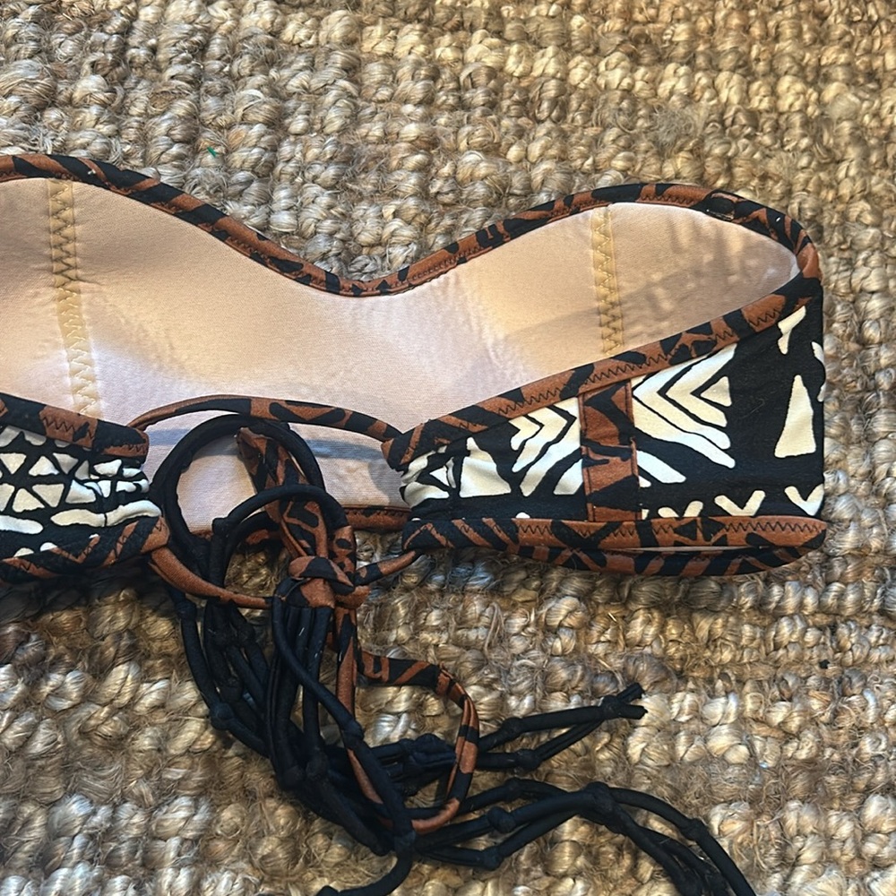 AMUSE Swim Brown Black Aztec Strapless Bikini Top Size Medium - Picture 6 of 6
